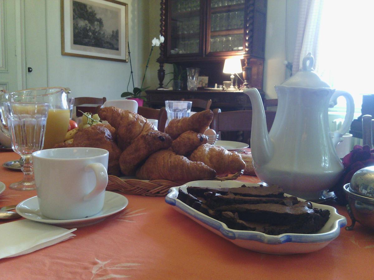 Chateau De Belle-Vue Bed & Breakfast Sainte-Cécile Екстериор снимка